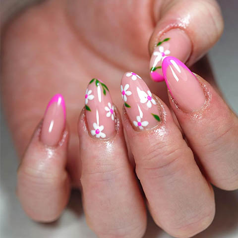 nail salon in East Grinstead