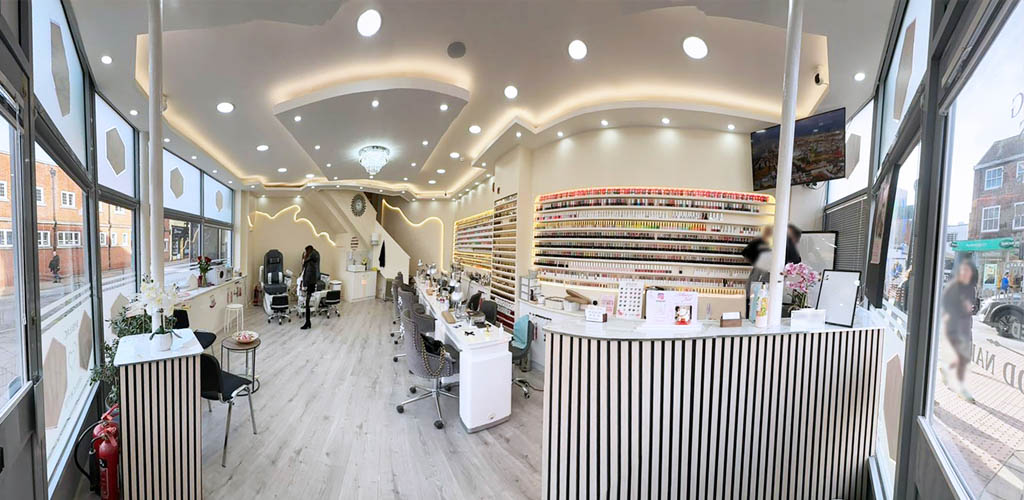 nail salon in East Grinstead